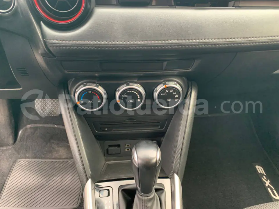 Foto 17 de Mazda CX 3 CORE