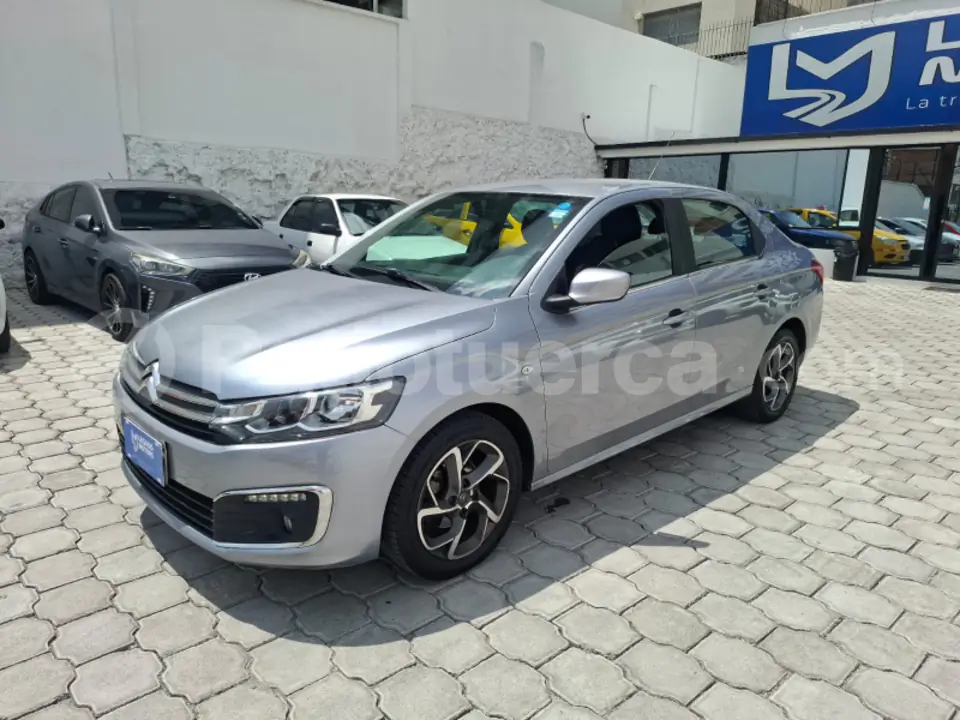 Foto 1 de Citroen C-ELYSEE