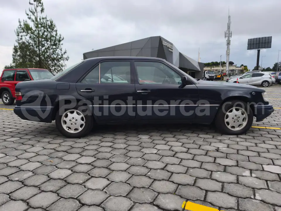 Foto 4 de Mercedes Benz 280E