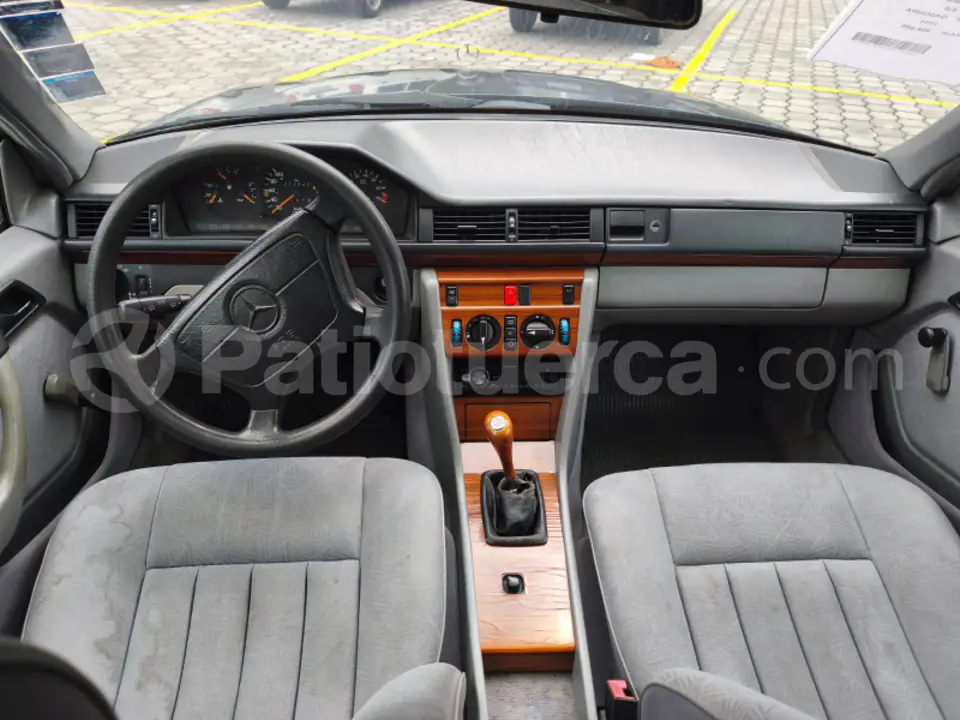 Foto 10 de Mercedes Benz 280E