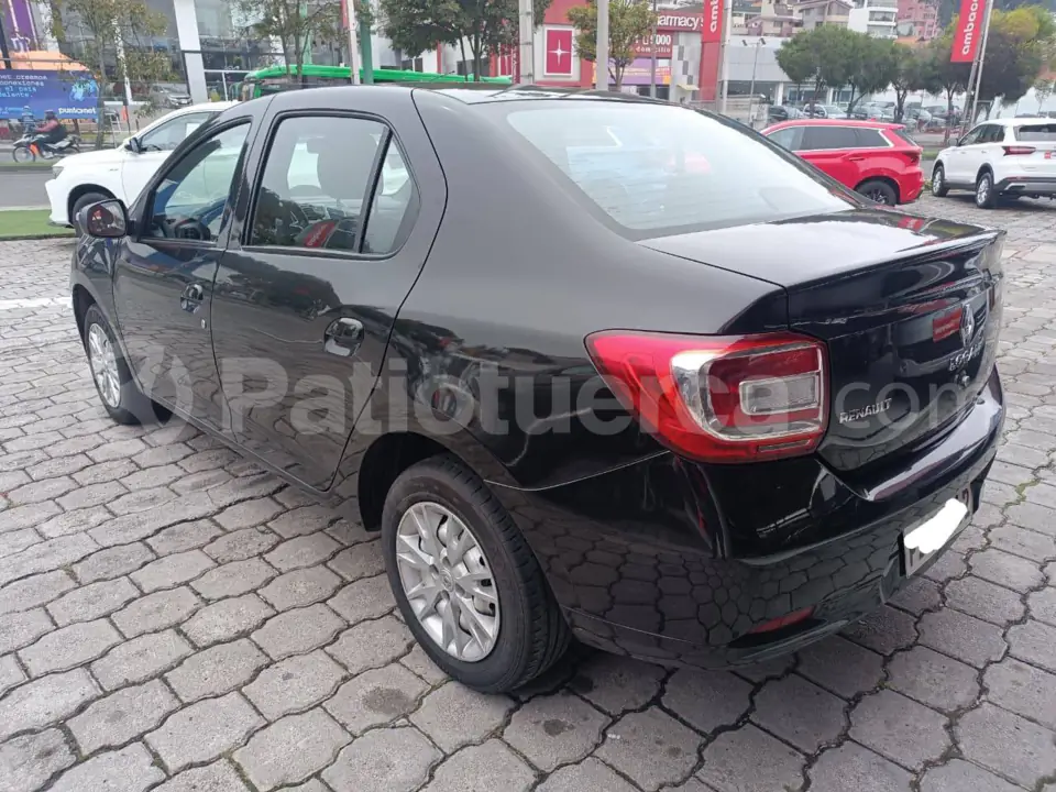 Foto 3 de Renault LOGAN ZEN