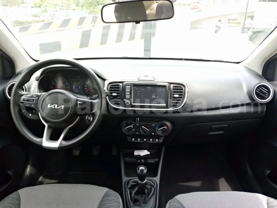 Foto 2 de Kia Soluto