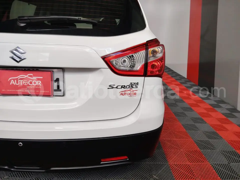 Foto 4 de Suzuki Scross