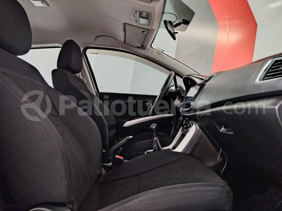 Foto 14 de Suzuki Scross