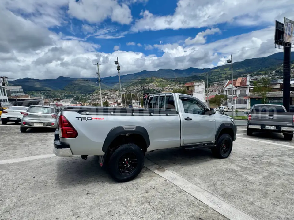 Foto 5 de Toyota Hilux CS 4x4