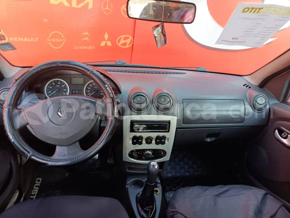 Foto 7 de Renault Logan