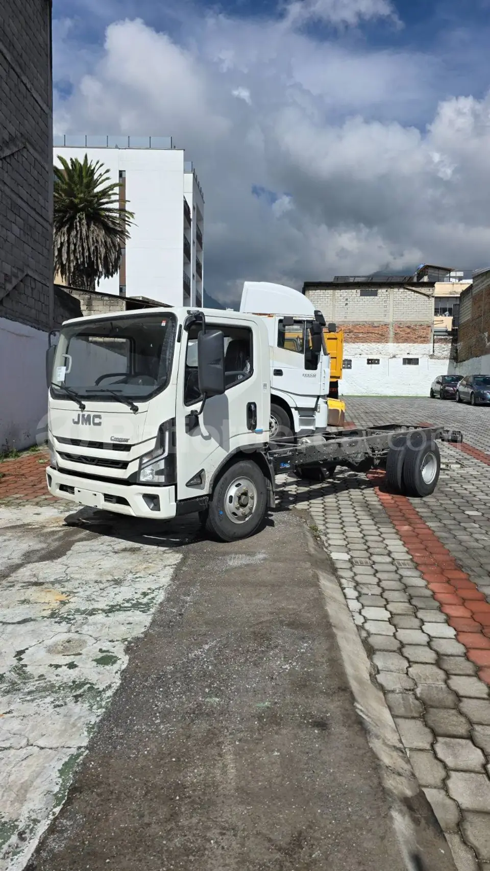 Foto 1 de JMC Carrying