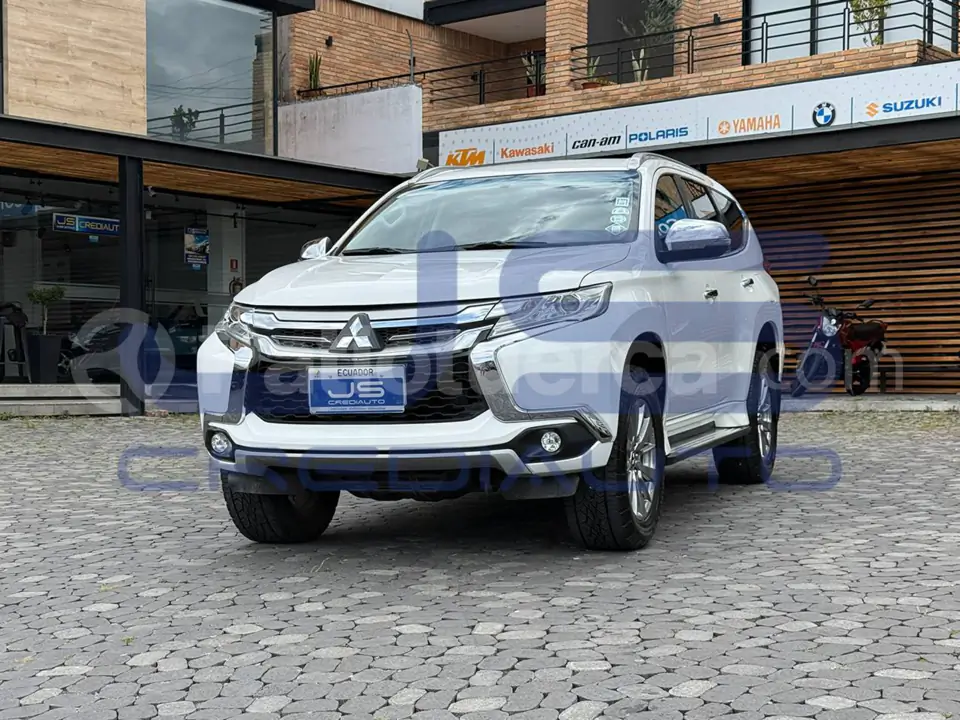 Foto 1 de Mitsubishi Montero Sport