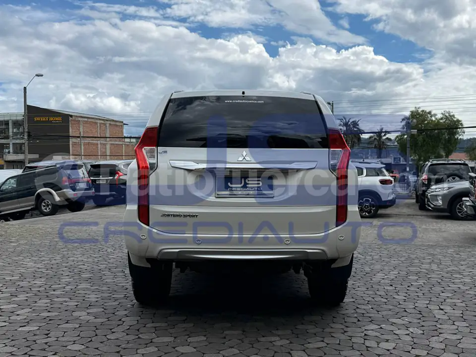 Foto 2 de Mitsubishi Montero Sport