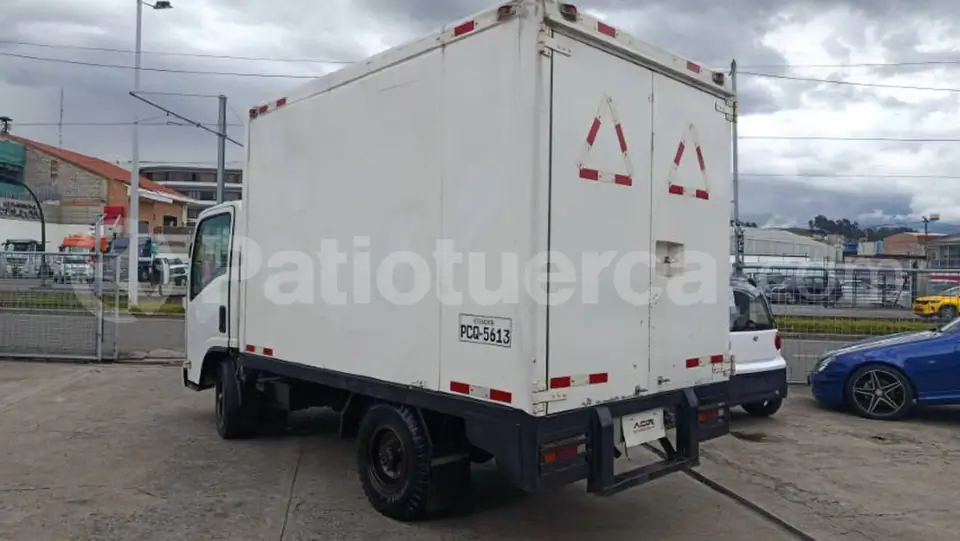 Foto 3 de Chevrolet NLR 55E