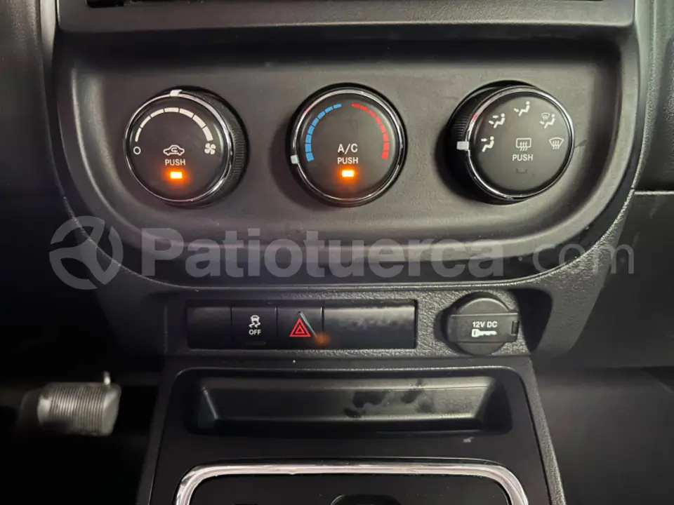 Foto 18 de Jeep Compass Sport