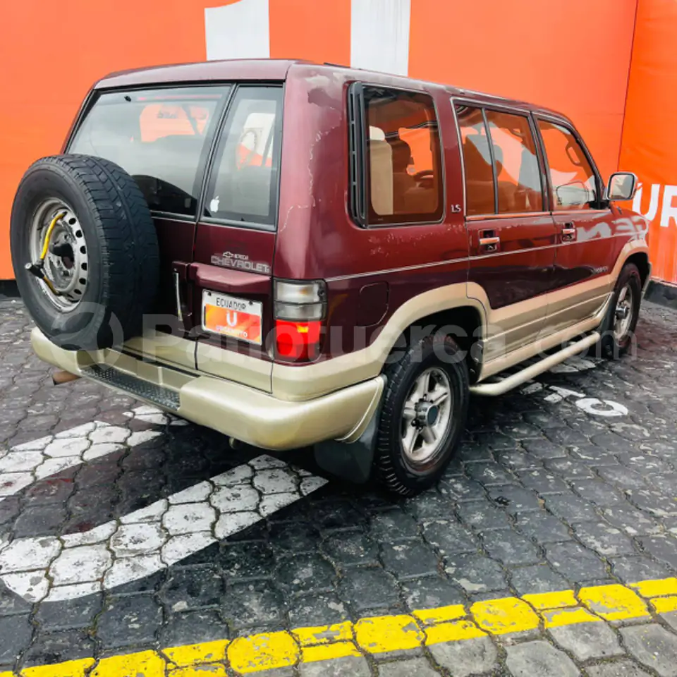 Foto 4 de Chevrolet Trooper 5P