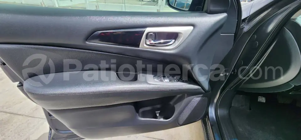 Foto 9 de Nissan Pathfinder