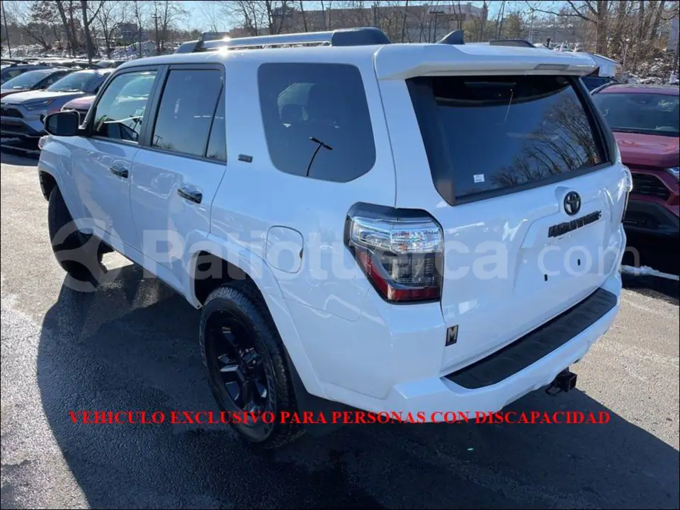 Foto 6 de Toyota 4Runner SR5