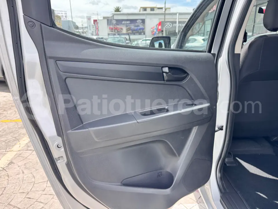 Foto 10 de Chevrolet D-MAX CRDI HI RIDE