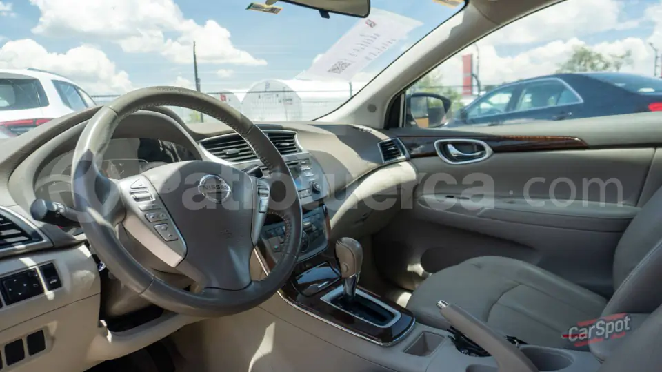 Foto 10 de Nissan Sentra Exclusive