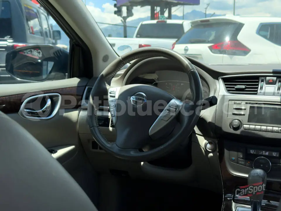 Foto 11 de Nissan Sentra Exclusive