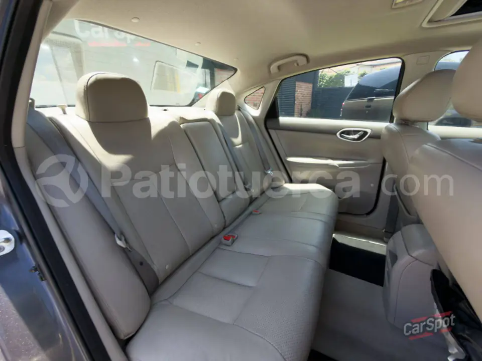 Foto 12 de Nissan Sentra Exclusive