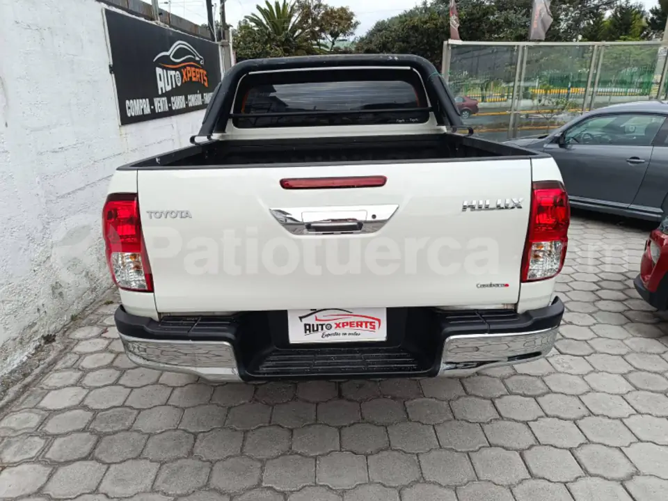 Foto 9 de Toyota Hilux CD 4x4 Diesel