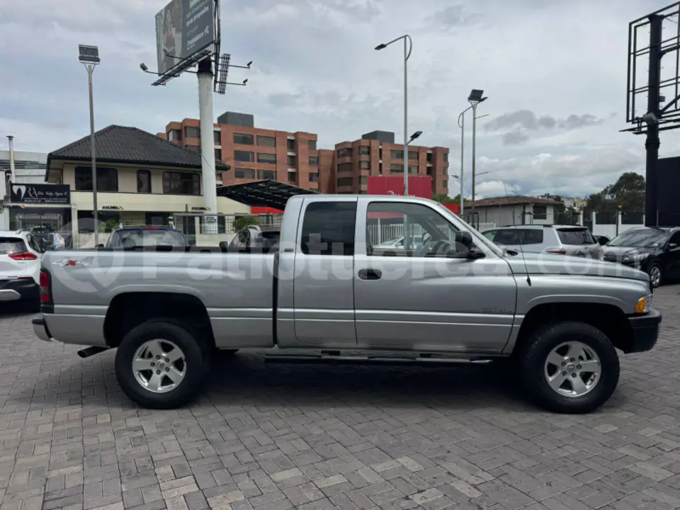 Foto 3 de Dodge RAM 1500