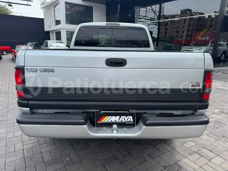 Foto 5 de Dodge RAM 1500