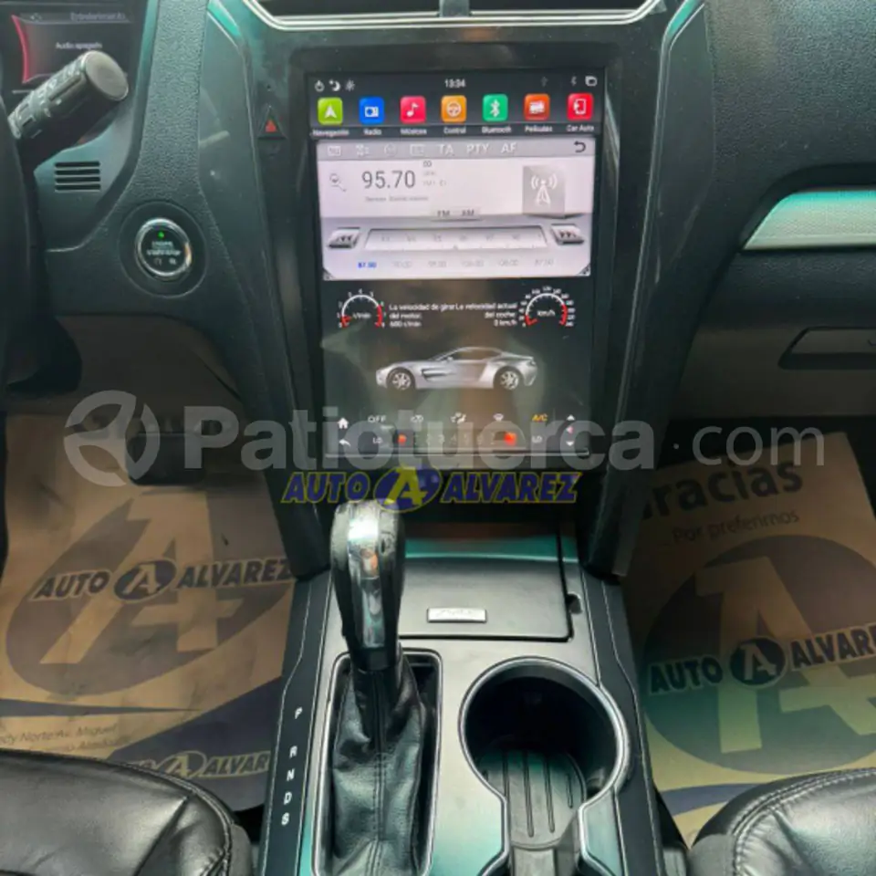 Foto 10 de Ford Explorer XLT