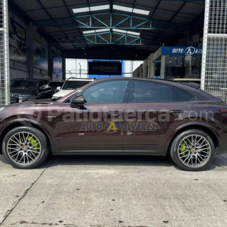 Foto 10 de Porsche CAYENNE COUPE PLATINIUM