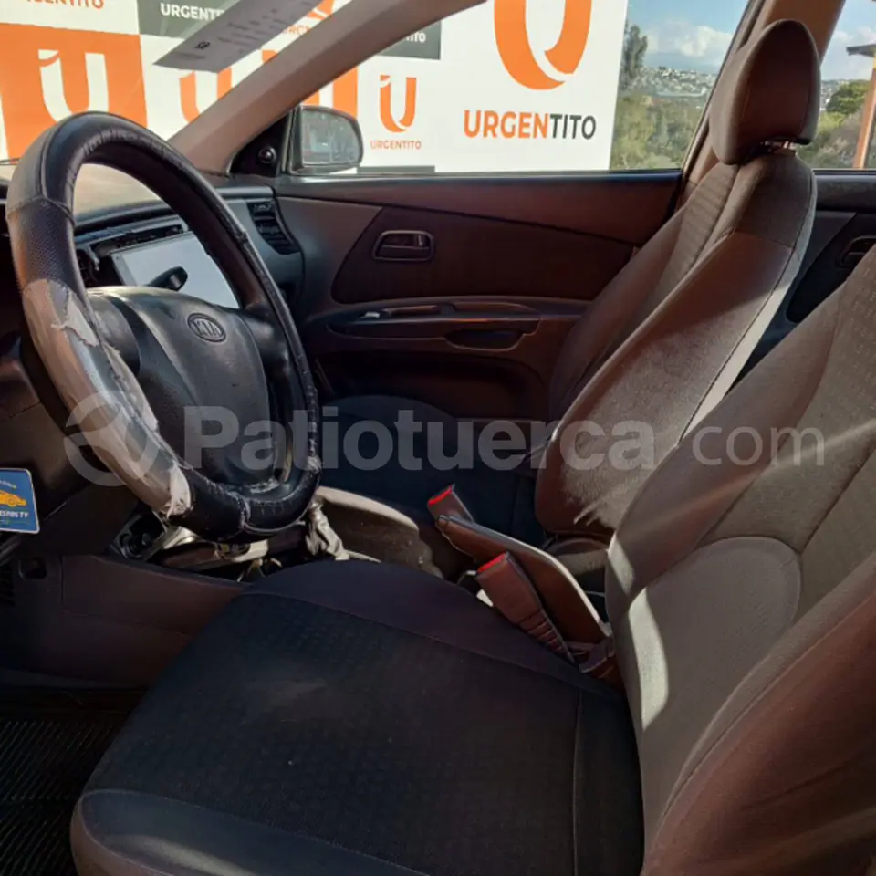 Foto 7 de Kia RIO LX