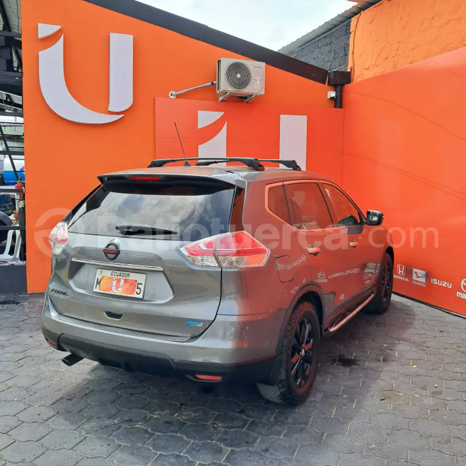 Foto 5 de Nissan XTRAIL EXCLUSIVE