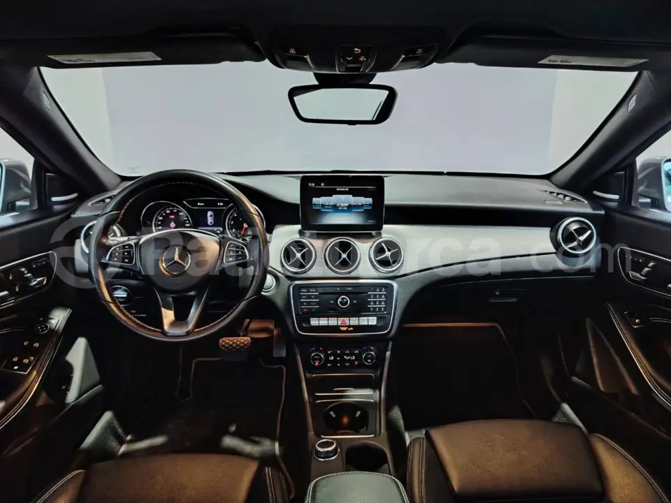 Foto 20 de Mercedes Benz CLA 250