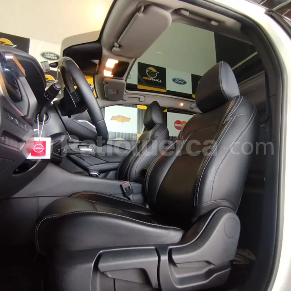 Foto 3 de Nissan QASHQAI ADVANCE