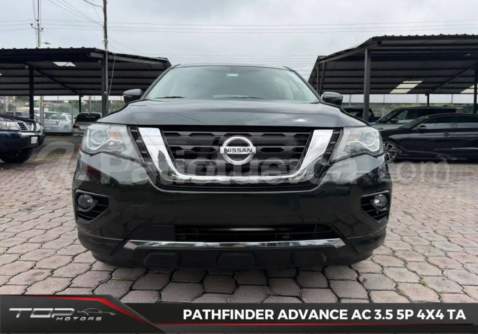 Foto 2 de Nissan Pathfinder Advance