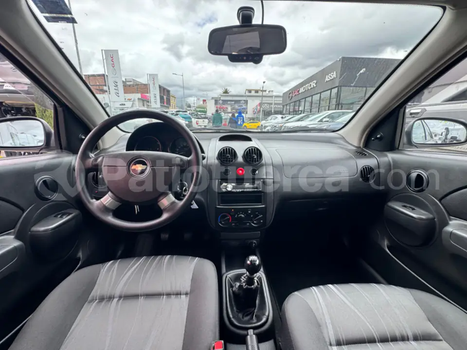 Foto 13 de Chevrolet Aveo Family