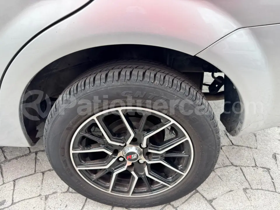 Foto 18 de Chevrolet Aveo Family