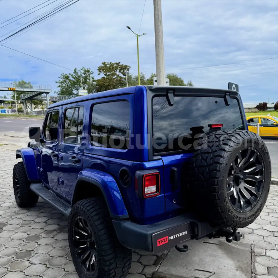 Foto 4 de Jeep Wrangler Unlimited Sport