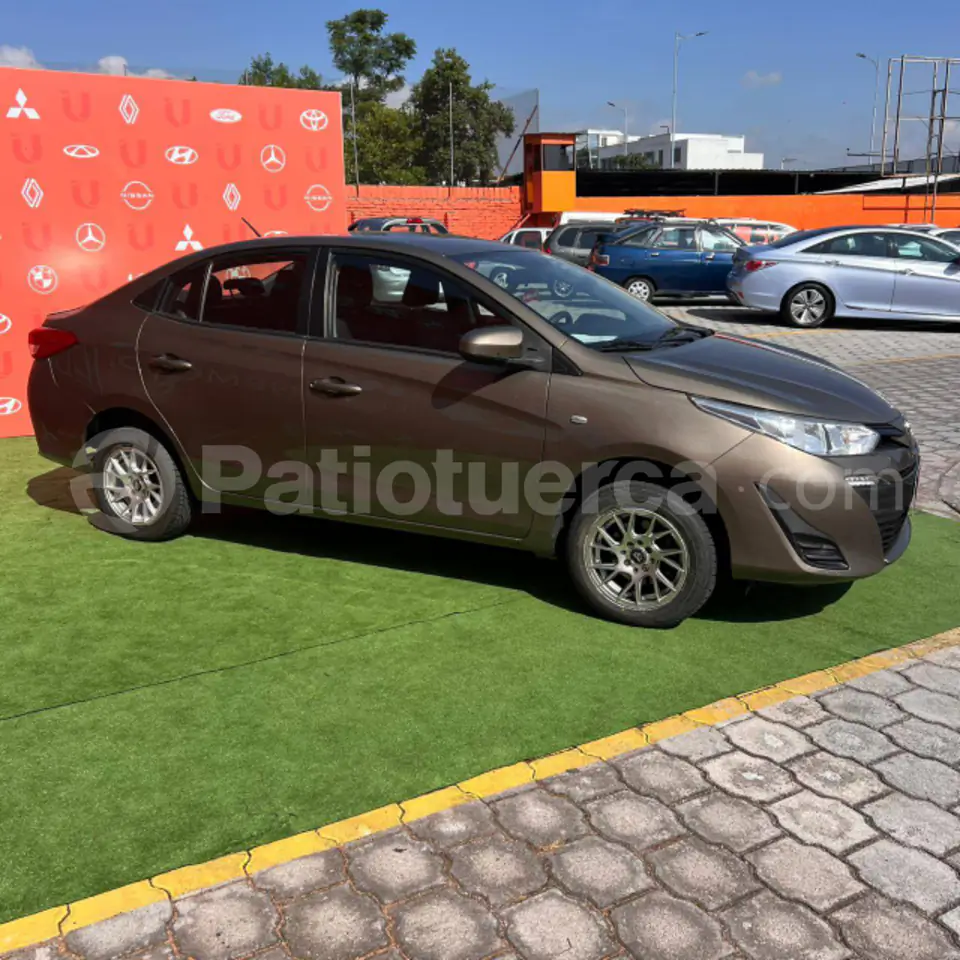 Foto 6 de Toyota Yaris