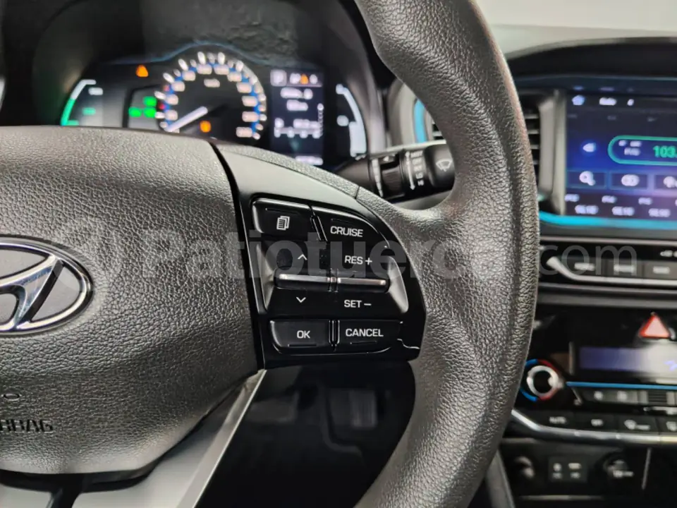 Foto 24 de Hyundai Ioniq Hybrid