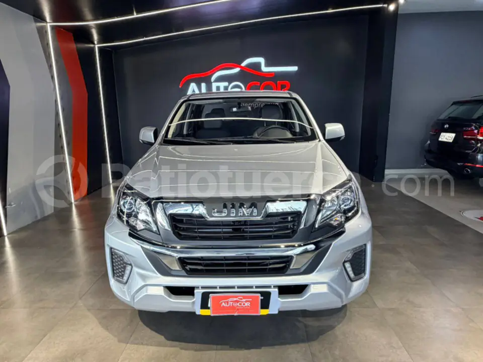 Foto 2 de JIM RE‑MAX 4X4