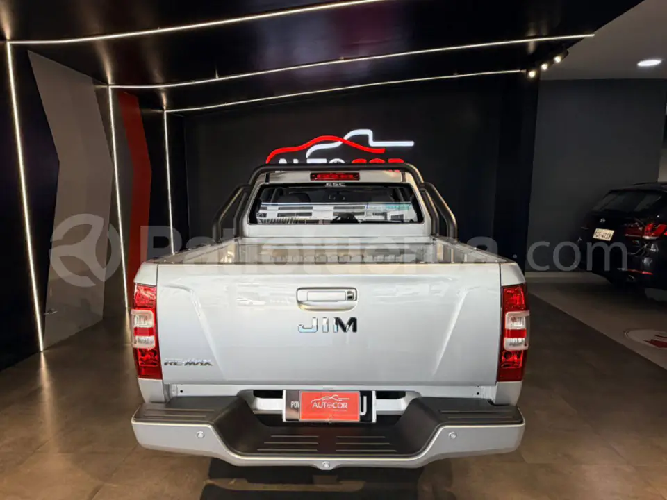 Foto 5 de JIM RE‑MAX 4X4