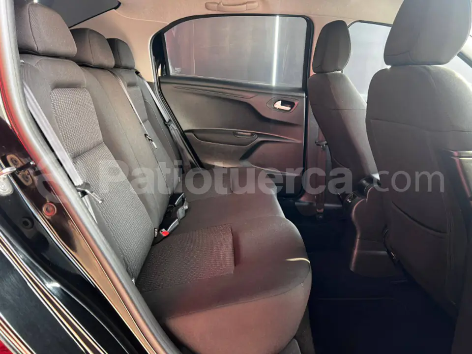 Foto 12 de Peugeot 301 Active