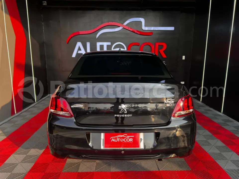 Foto 23 de Peugeot 301 Active