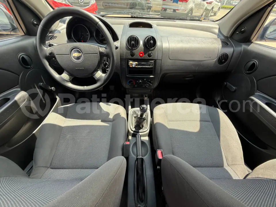 Foto 9 de Chevrolet Aveo Family