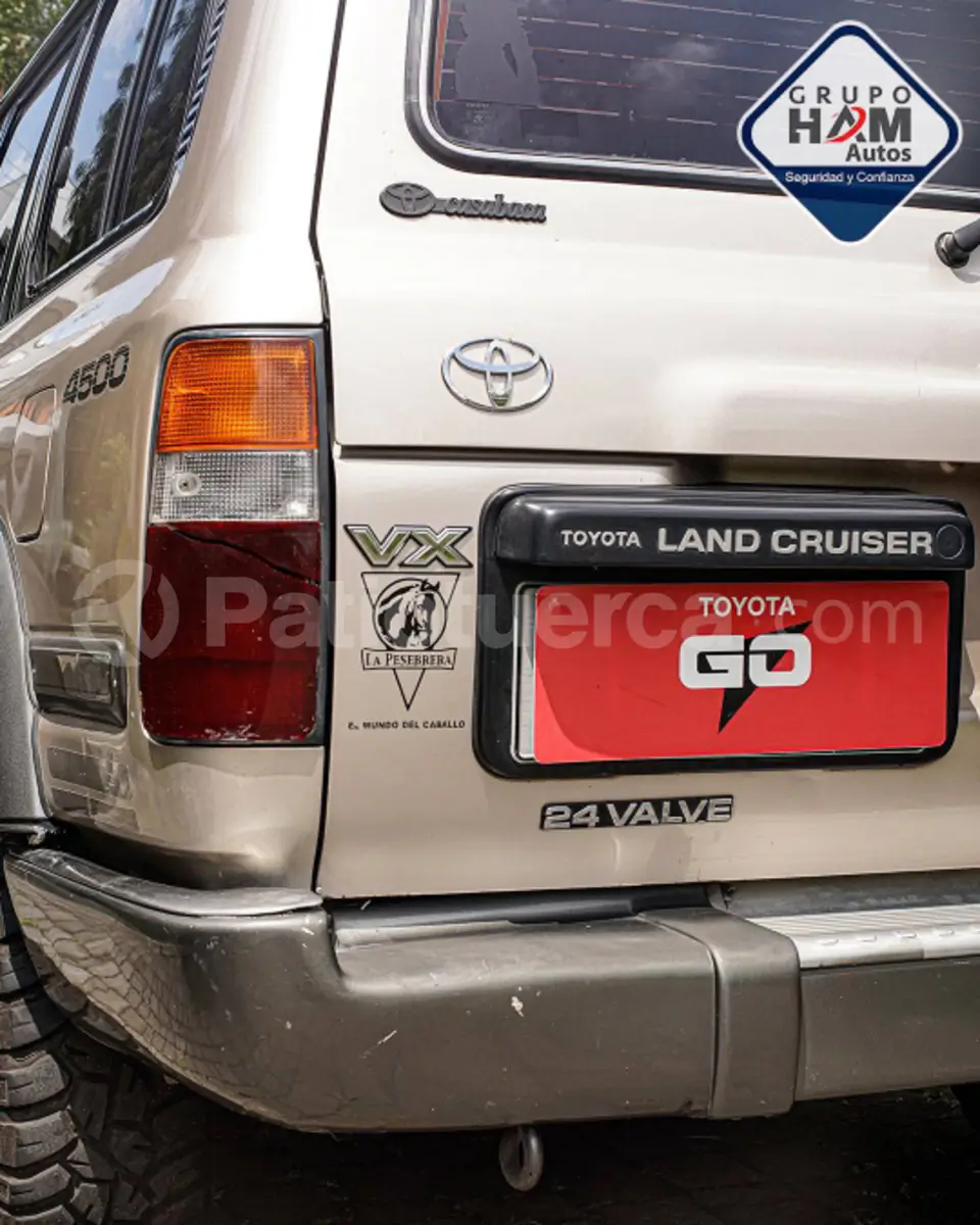 Foto 15 de Toyota Land Cruiser FJ 80