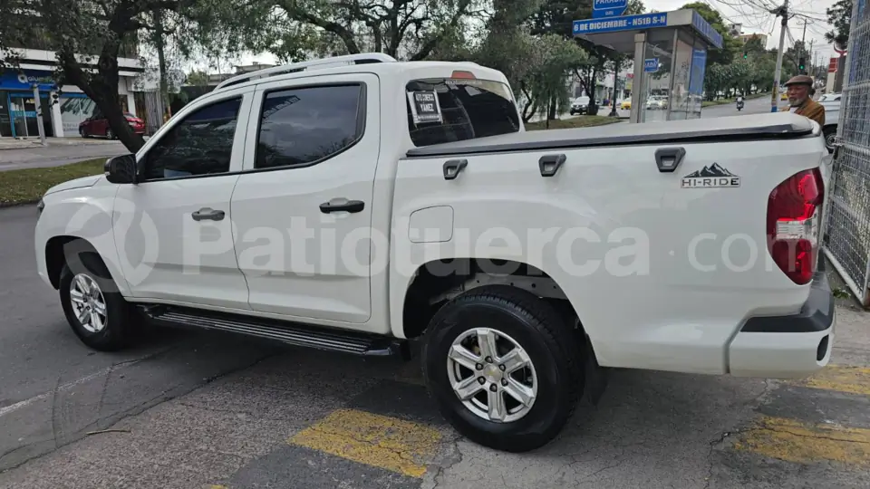 Foto 3 de Chevrolet D-MAX HI RIDE CRDI