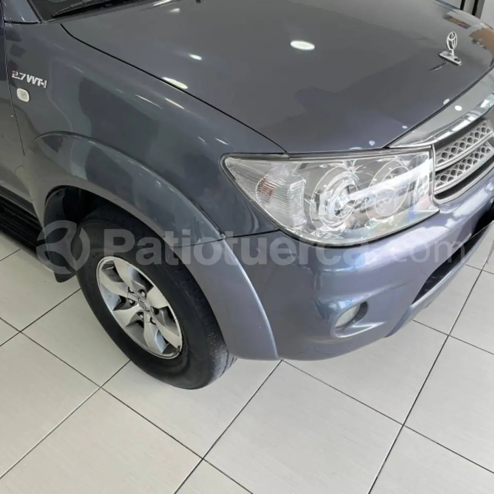 Foto 13 de Toyota Fortuner