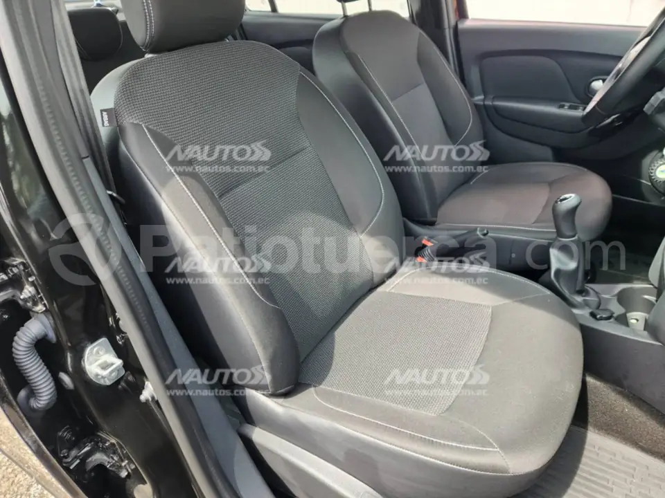 Foto 12 de Renault LOGAN CROSS INTENS