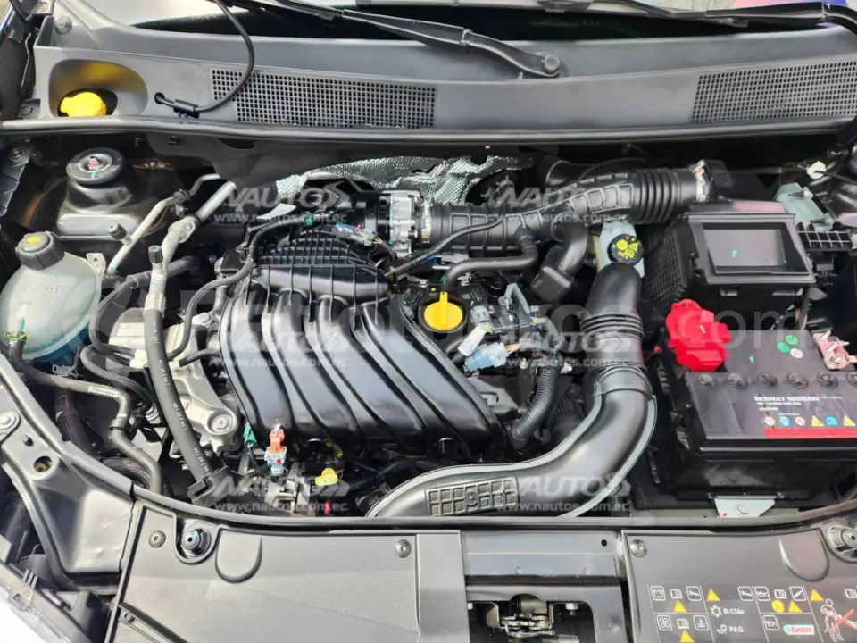 Foto 15 de Renault LOGAN CROSS INTENS