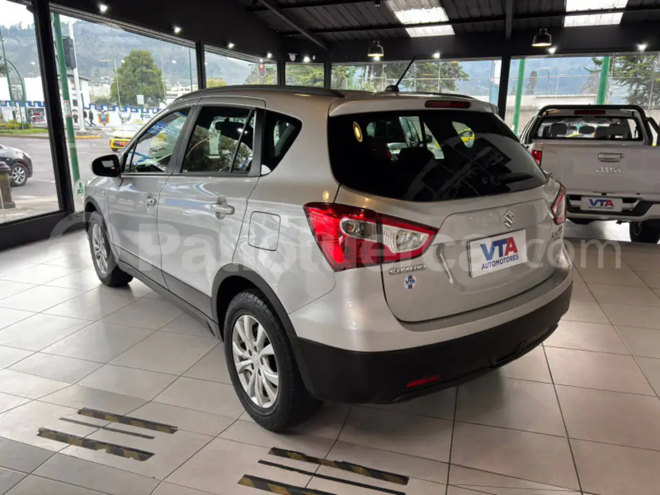 Foto 10 de Suzuki Scross