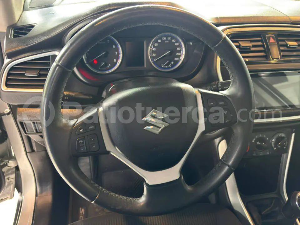 Foto 14 de Suzuki Scross