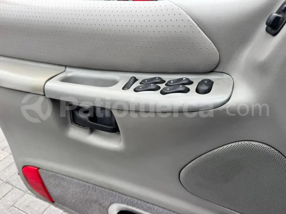 Foto 14 de Ford Explorer